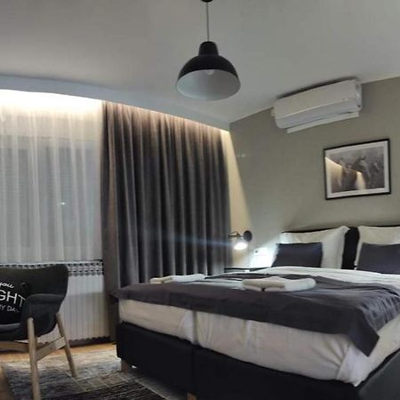 Apartman Relax Ðakovo Buitenkant foto