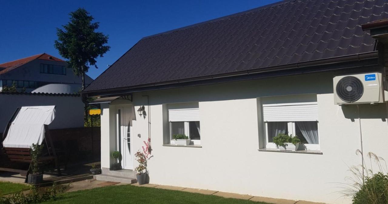 Apartman Relax Ðakovo Buitenkant foto